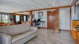 SureStay Hotel by BW Bowling Green North Lobby