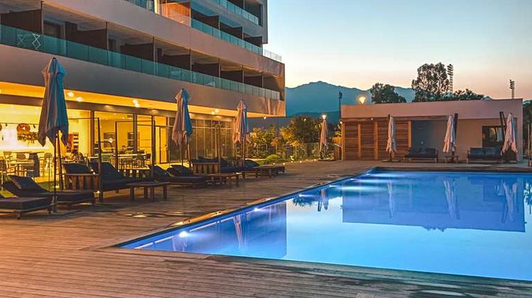 Golden Tulip Porto Vecchio Exterior