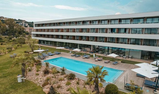 Golden Tulip Porto Vecchio Exterior