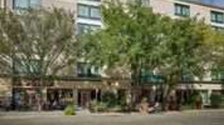 <b>Varscona Hotel on Whyte Exterior</b>. Images powered by <a href="https://iceportal.shijigroup.com/" title="IcePortal" target="_blank">IcePortal</a>.