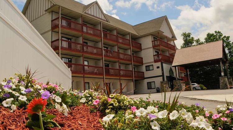 Days Inn by Wyndham Waynesville Exterior