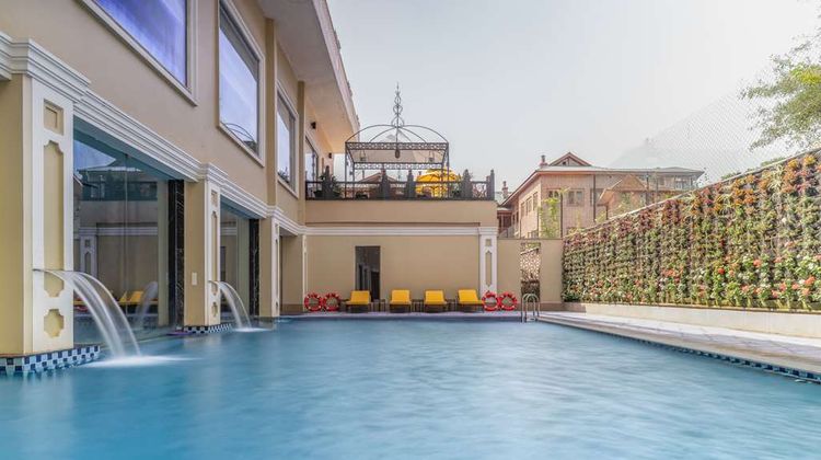 Radisson Coll Hotel & Spa, Riverfront Sp Pool