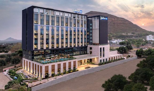 Radisson Blu Hotel & Spa Nashik Exterior