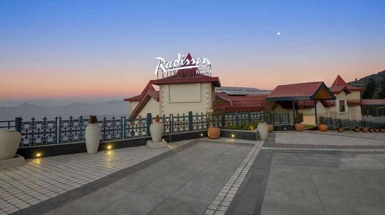 <b>Radisson Hotel Kufri Shimla Exterior</b>. Images powered by <a href="https://iceportal.shijigroup.com/" title="IcePortal" target="_blank">IcePortal</a>.