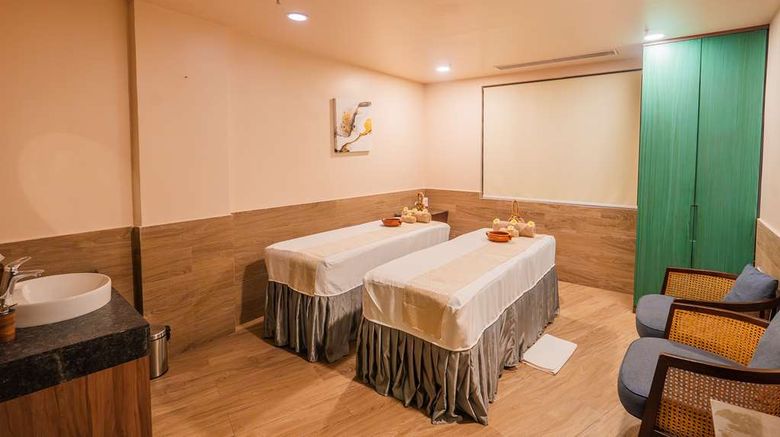 <b>Radisson Blu Resort Visakhapatnam Spa</b>. Images powered by <a href="https://iceportal.shijigroup.com/" title="IcePortal" target="_blank">IcePortal</a>.