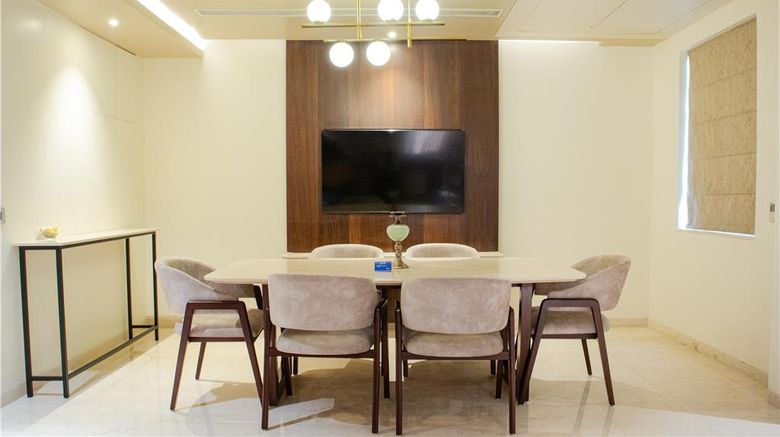 <b>Radisson Blu Resort Visakhapatnam Suite</b>. Images powered by <a href="https://iceportal.shijigroup.com/" title="IcePortal" target="_blank">IcePortal</a>.