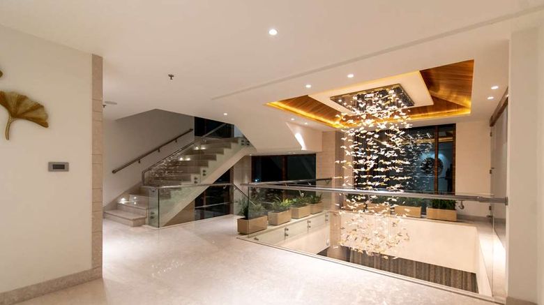 Best Western La Vista Pathankot Lobby. Images powered by <a href="https://iceportal.shijigroup.com" target="_blank" rel="noopener">Ice Portal</a>.