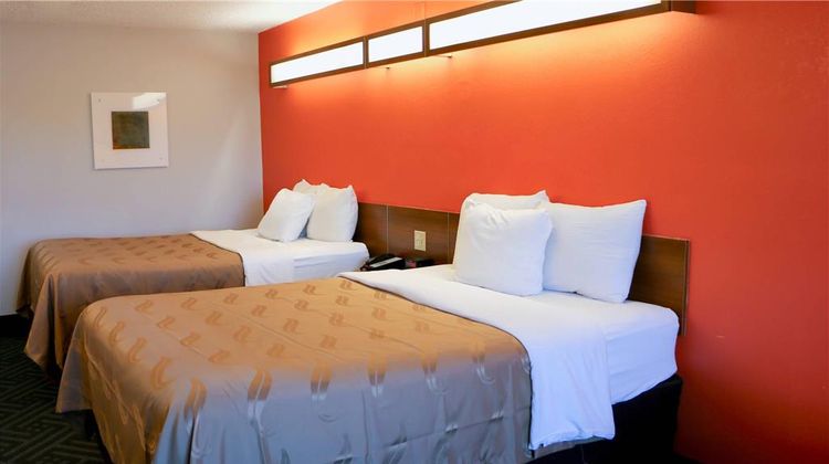 Quality Inn & Suites Watertown Room