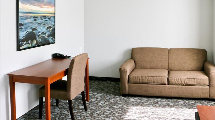 Quality Inn & Suites Watertown Room