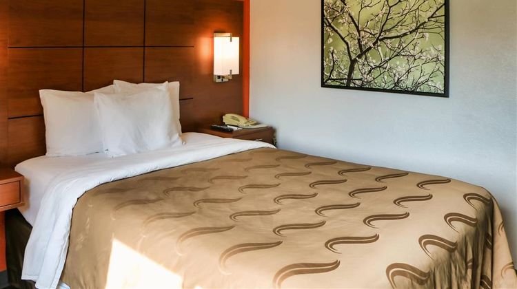 Quality Inn & Suites Watertown Room