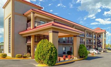 Quality Inn and Suites Cayce