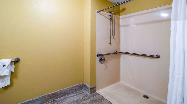 <b>Quality Inn and Suites Cayce Room</b>. Images powered by <a href="https://iceportal.shijigroup.com/" title="IcePortal" target="_blank">IcePortal</a>.