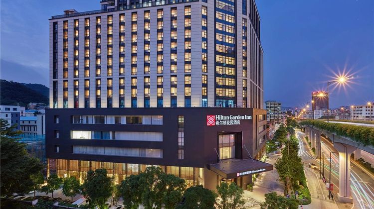 Hilton Garden Inn Guangzhou Tianhe Exterior