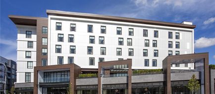 Hilton Garden Inn Redmond Town Center Exterior