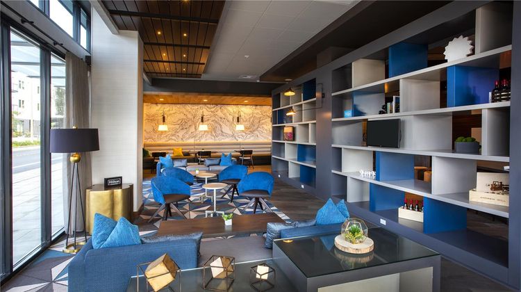 Hilton Garden Inn Redmond Town Center Lobby