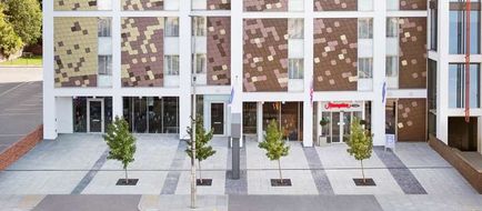 Hampton by Hilton London Ealing Exterior
