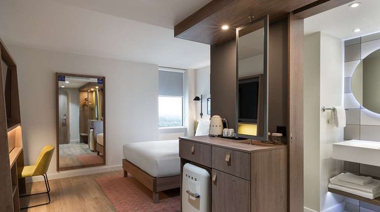 Hampton by Hilton London Ealing Room