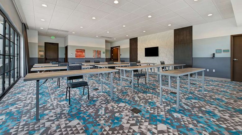 <b>Home2 Suites by Hilton Atascadero Meeting</b>. Images powered by <a href="https://iceportal.shijigroup.com/" title="IcePortal" target="_blank">IcePortal</a>.
