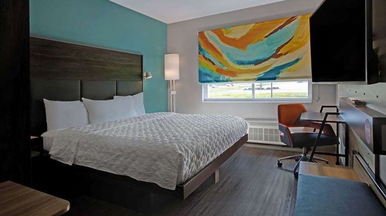 <b>Tru by Hilton West Turkey Creek Room</b>. Images powered by <a href="https://iceportal.shijigroup.com/" title="IcePortal" target="_blank">IcePortal</a>.