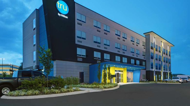 <b>Tru by Hilton West Turkey Creek Exterior</b>. Images powered by <a href="https://iceportal.shijigroup.com/" title="IcePortal" target="_blank">IcePortal</a>.