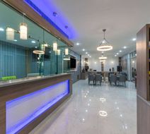 Days Inn by Wyndham University Lobby