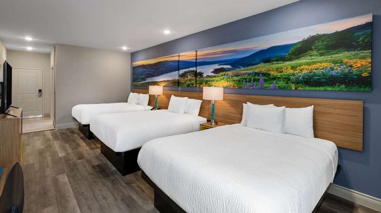 <b>Days Inn by Wyndham University Suite</b>. Images powered by <a href="https://iceportal.shijigroup.com/" title="IcePortal" target="_blank">IcePortal</a>.