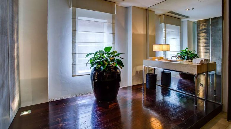 <b>Establishment Hotel Suite</b>. Images powered by <a href="https://iceportal.shijigroup.com/" title="IcePortal" target="_blank">IcePortal</a>.