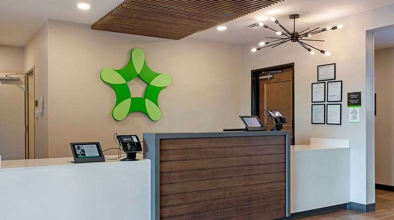 <b>Extended Stay America Prem Stes Pooler Lobby</b>. Images powered by <a href="https://iceportal.shijigroup.com/" title="IcePortal" target="_blank">IcePortal</a>.