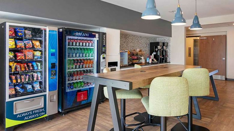 <b>Extended Stay America Prem Stes Pooler Restaurant</b>. Images powered by <a href="https://iceportal.shijigroup.com/" title="IcePortal" target="_blank">IcePortal</a>.