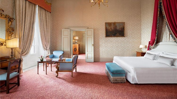 Sina Brufani Room