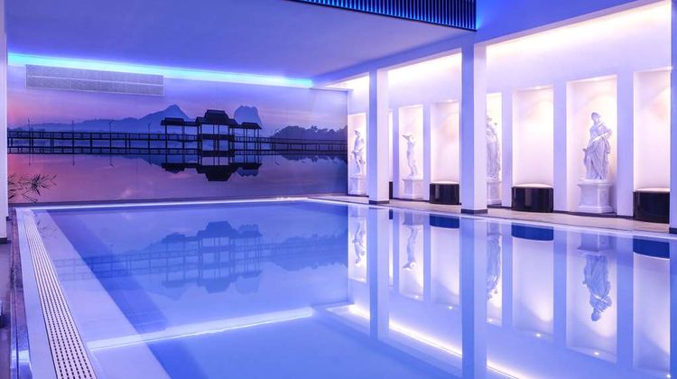 Sina Astor Pool