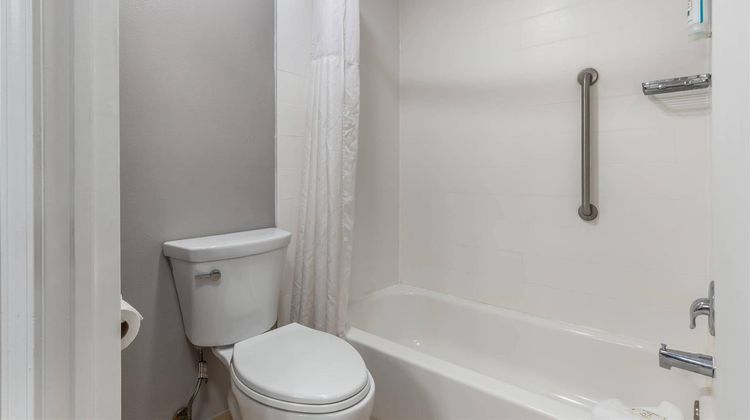 Quality Inn Wilmington Room