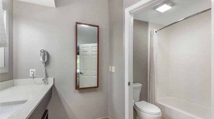 Quality Inn Wilmington Suite