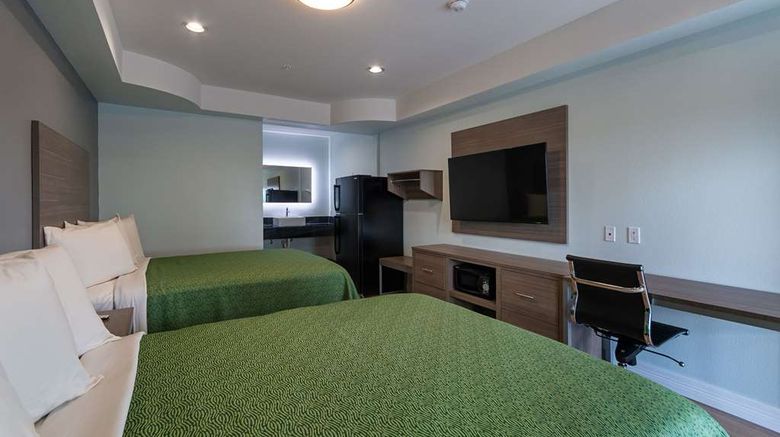 <b>Baymont by Wyndham Kingwood Room</b>. Images powered by <a href="https://iceportal.shijigroup.com/" title="IcePortal" target="_blank">IcePortal</a>.