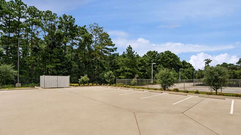 <b>Baymont by Wyndham Kingwood Exterior</b>. Images powered by <a href="https://iceportal.shijigroup.com/" title="IcePortal" target="_blank">IcePortal</a>.