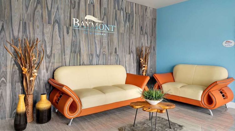 Baymont by Wyndham Kingwood Lobby