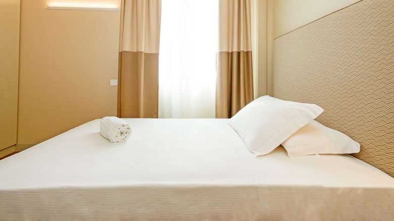 <b>Hotel Politeama Room</b>. Images powered by <a href="https://iceportal.shijigroup.com/" title="IcePortal" target="_blank">IcePortal</a>.