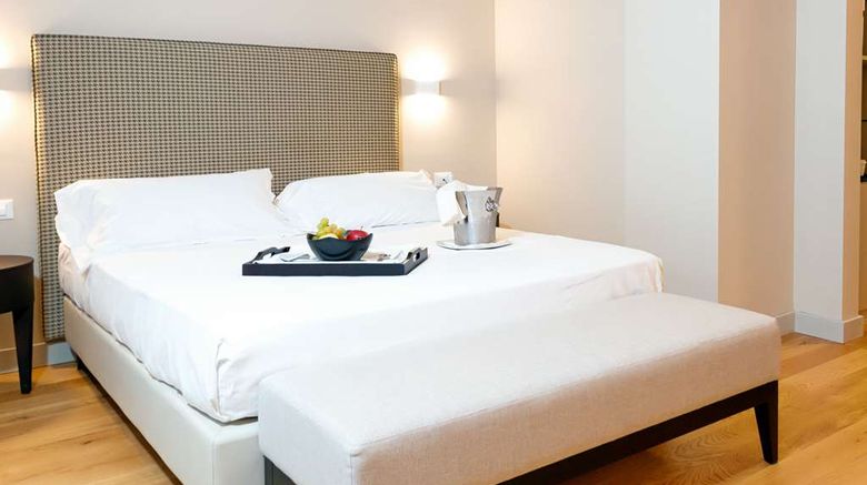 <b>Hotel Politeama Suite</b>. Images powered by <a href="https://iceportal.shijigroup.com/" title="IcePortal" target="_blank">IcePortal</a>.