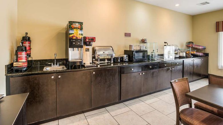 <b>Knights Inn Bunkie Restaurant</b>. Images powered by <a href="https://iceportal.shijigroup.com/" title="IcePortal" target="_blank">IcePortal</a>.