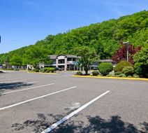 Americas Best Value Inn Torrington Exterior