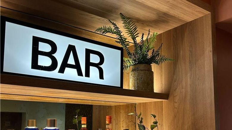 <b>Acanthe Hotel Restaurant</b>. Images powered by <a href="https://iceportal.shijigroup.com/" title="IcePortal" target="_blank">IcePortal</a>.