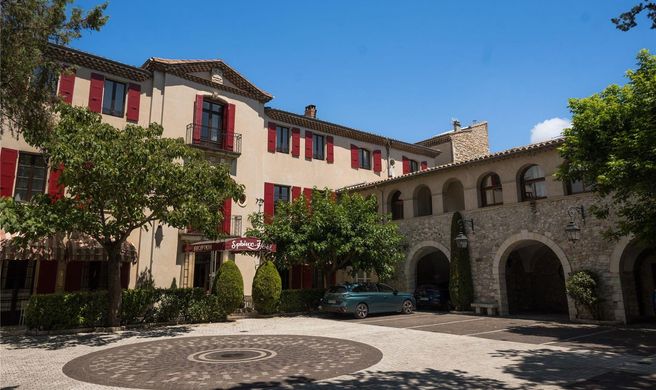 Le Sphinx Hotel Exterior