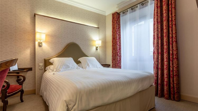 Le Sphinx Hotel Room