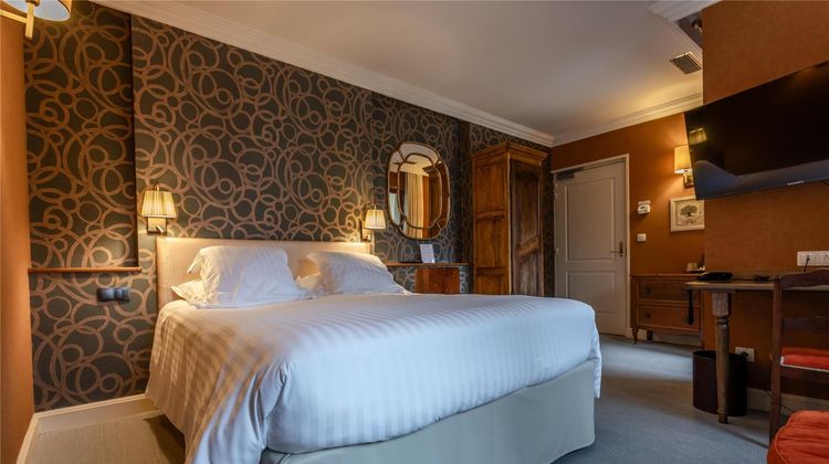 Le Sphinx Hotel Room