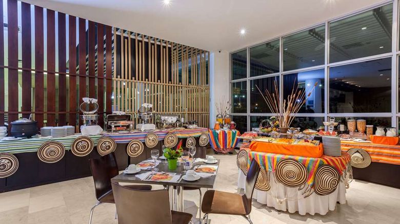 <b>Sonesta Hotel Valledupar Restaurant</b>. Images powered by <a href="https://iceportal.shijigroup.com/" title="IcePortal" target="_blank">IcePortal</a>.