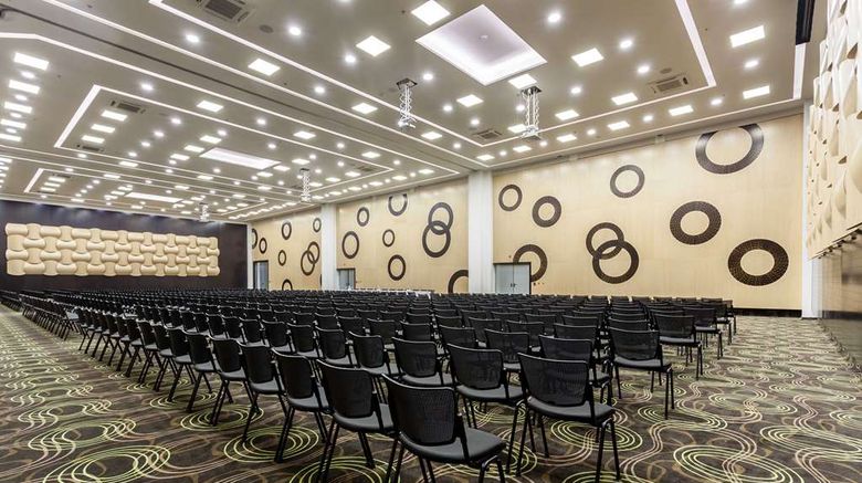<b>Sonesta Pereira Hotel Meeting</b>. Images powered by <a href="https://iceportal.shijigroup.com/" title="IcePortal" target="_blank">IcePortal</a>.
