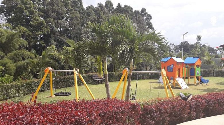 <b>Sonesta Pereira Hotel Recreation</b>. Images powered by <a href="https://iceportal.shijigroup.com/" title="IcePortal" target="_blank">IcePortal</a>.