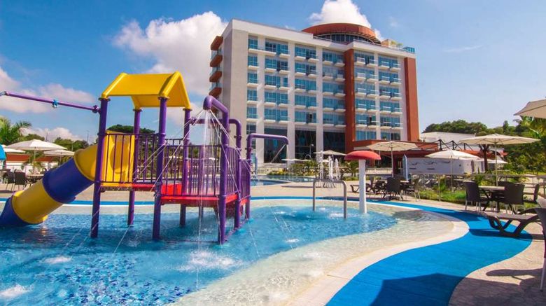 <b>Sonesta Pereira Hotel Pool</b>. Images powered by <a href="https://iceportal.shijigroup.com/" title="IcePortal" target="_blank">IcePortal</a>.
