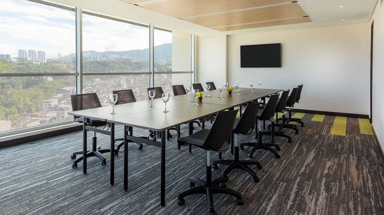 <b>Sonesta Hotel Bucaramanga Meeting</b>. Images powered by <a href="https://iceportal.shijigroup.com/" title="IcePortal" target="_blank">IcePortal</a>.
