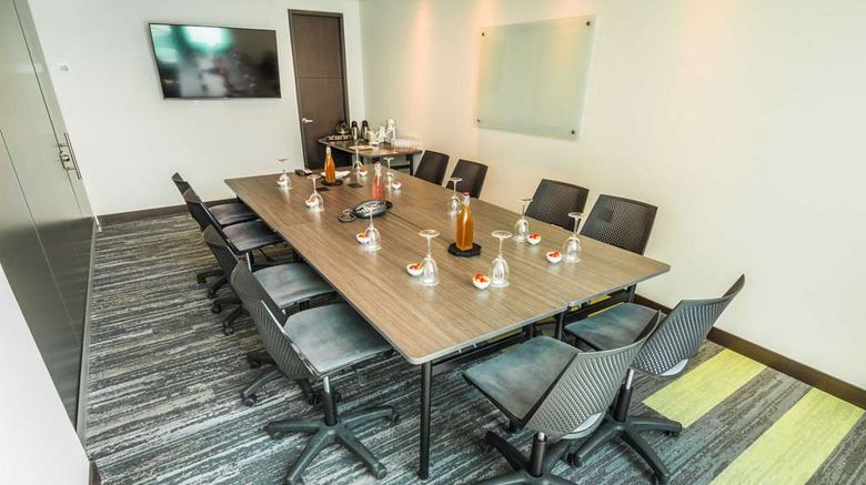 <b>Sonesta Hotel Bucaramanga Meeting</b>. Images powered by <a href="https://iceportal.shijigroup.com/" title="IcePortal" target="_blank">IcePortal</a>.